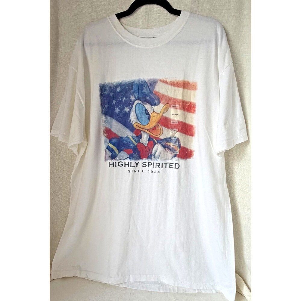 Disney Store Donald Duck Highly Spirited USA Flag Graphic T-Shirt Men's XL NWT